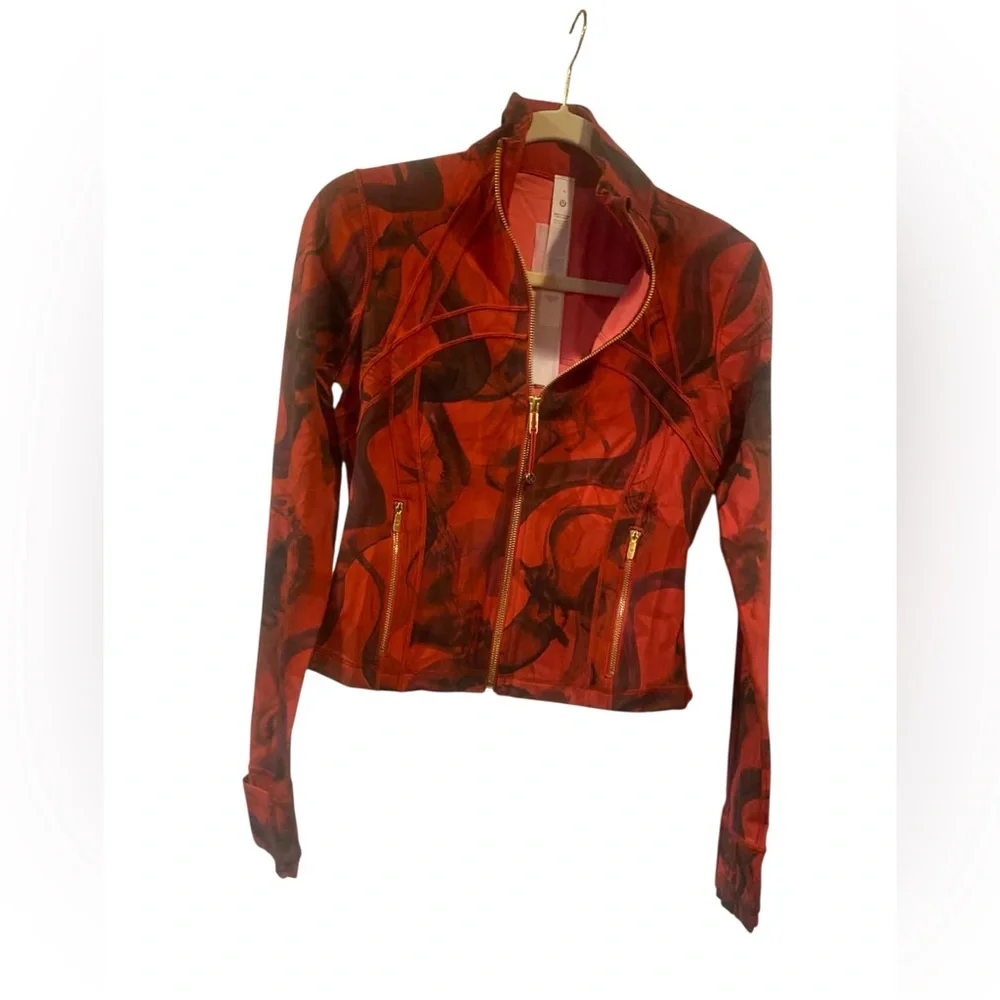 NWT Lululemon Define cropped jacket nulu *NY LUNAR PLUMES RED MULTI